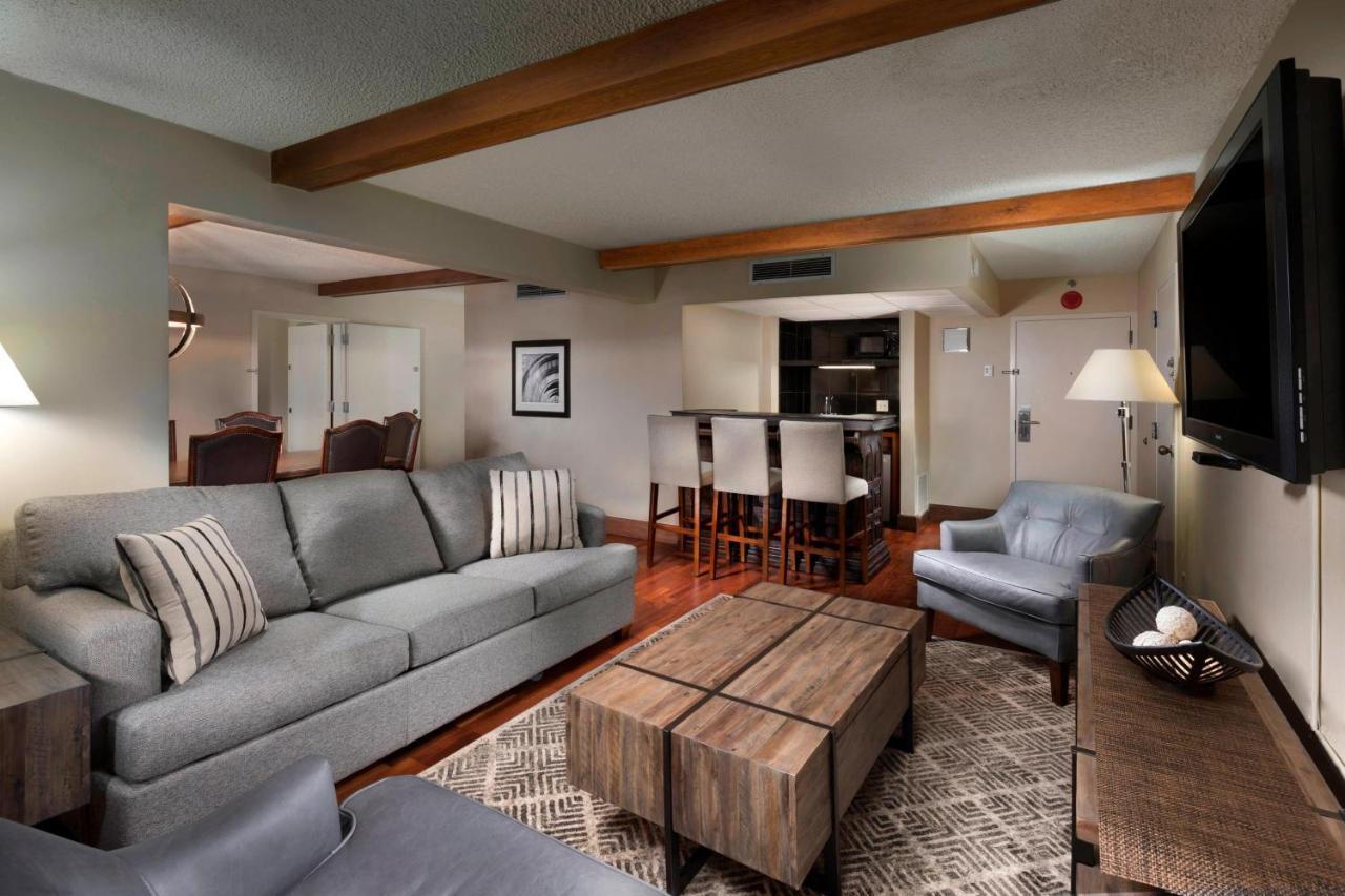 Doubletree By Hilton Manhattan, Ks Zewnętrze zdjęcie